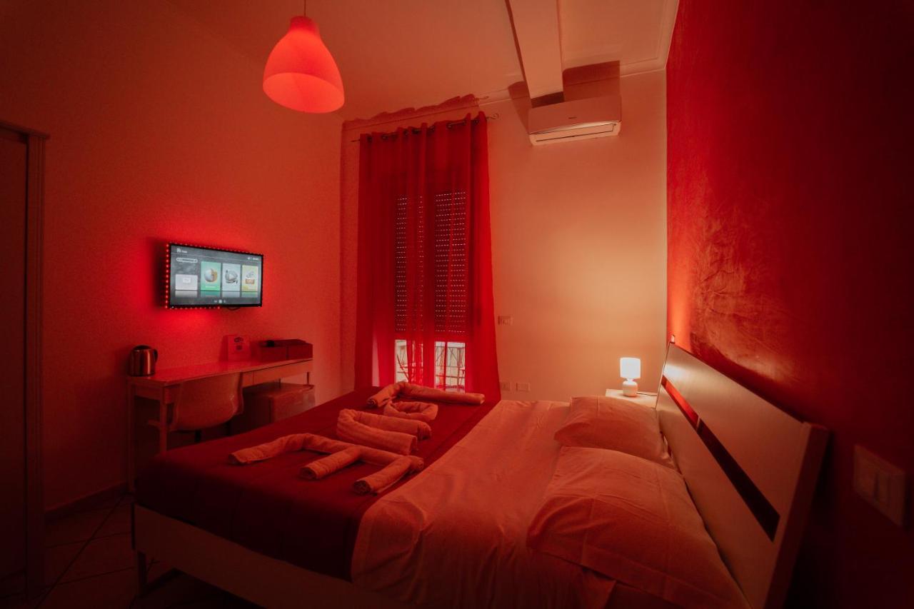 Hotel O Vic' stritt' Napoli Esterno foto